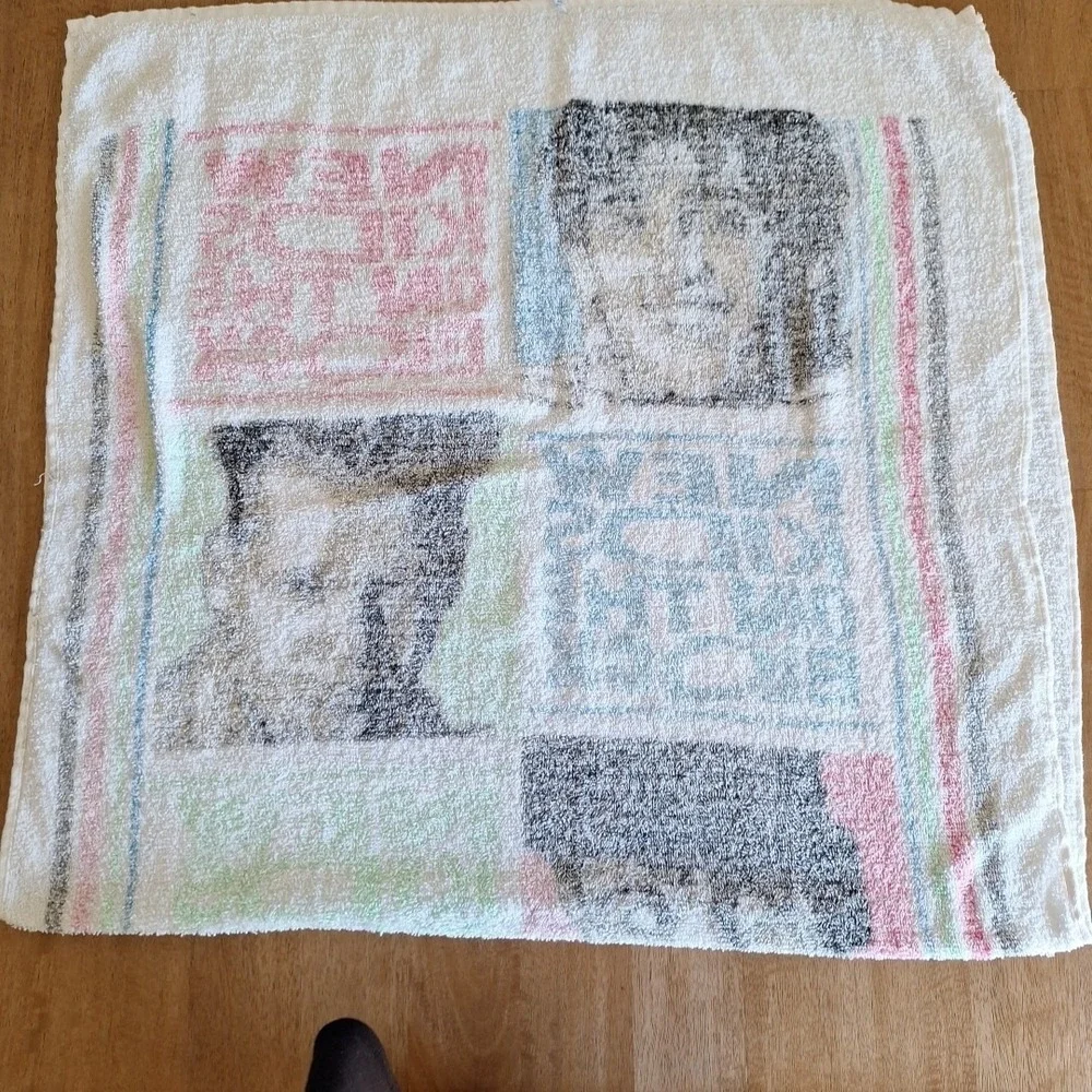 RARE *NEW W/TAG* Vintage NEON New Kids on the Block 1989 Beach Bath Cotton Towel